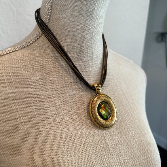 KENNETH COLE Women's Green & Gold Tribal Pendant on Cord - Picture 6 of 7